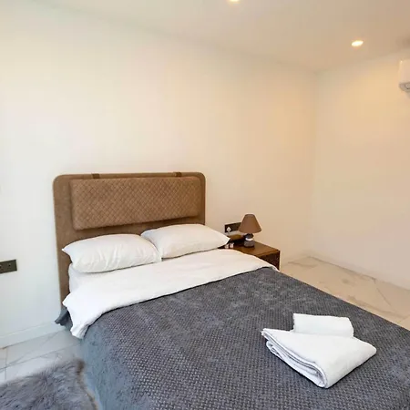 아파트 Cruise 2bed In Kyrenia In Luxury Complex By Holidaykeys *