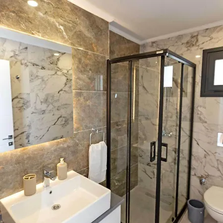 Cruise 2bed In Kyrenia In Luxury Complex By Holidaykeys * Кирения